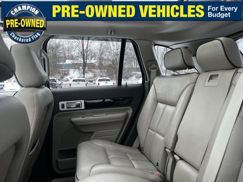 Used 2009 Lincoln MKX AWD image 18