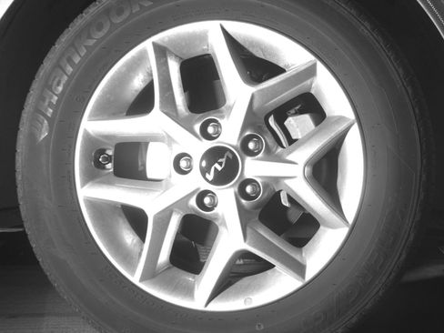 Used 2025 Kia Soul LX w/ LX Technology Package image 13