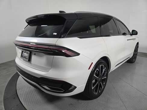 New 2026 Lincoln Nautilus Reserve AWD/4WD image 4