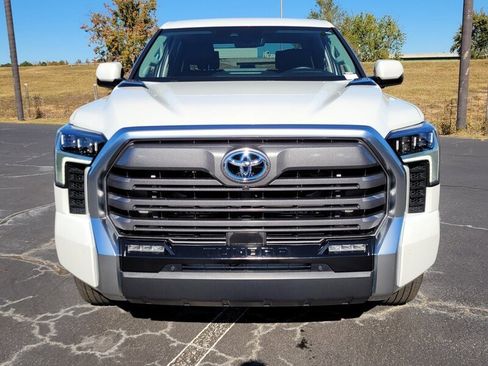 Used 2024 Toyota Tundra Limited AWD/4WD image 2