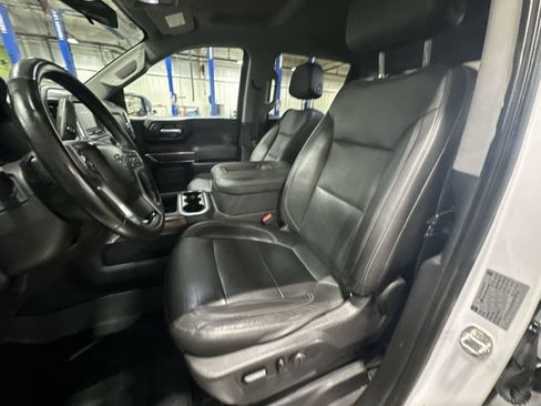 Used 2019 Chevrolet Silverado 1500 RST AWD/4WD image 17