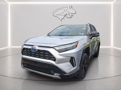 Used 2023 Toyota RAV4 XSE AWD/4WD image 6