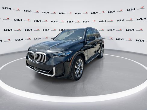 Used 2024 BMW X5 xDrive50e AWD/4WD image 4