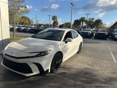 Used 2025 Toyota Camry SE w/ Multimedia Upgrade Package image 2