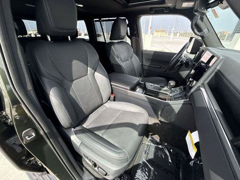 Certified 2025 Lexus GX 550 w/ Cold Area Package AWD/4WD image 27