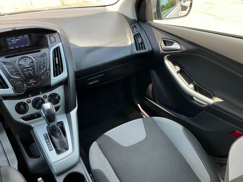 Used 2012 Ford Focus SE FWD image 17