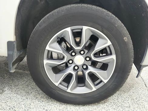 Used 2022 Chevrolet Silverado 1500 LT image 13