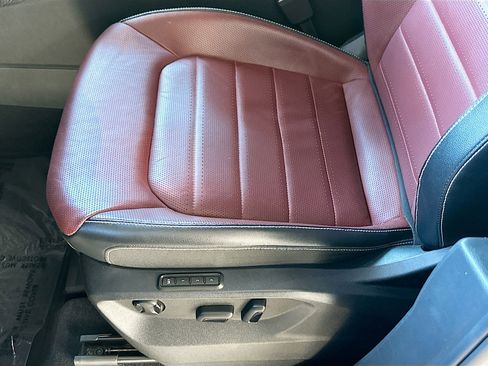 Used 2022 Volkswagen Atlas Cross Sport SEL Premium R-Line image 20