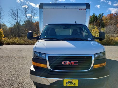 New 2025 GMC Savana 3500 Extended w/ Power Convenience Package image 10