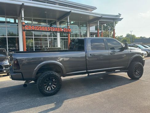 Used 2018 RAM 3500 Laramie w/ Sport Appearance Group AWD/4WD image 2