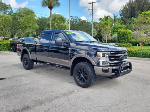 Certified 2022 Ford F350 King Ranch w/ Tremor Off-Road Package AWD/4WD image 32