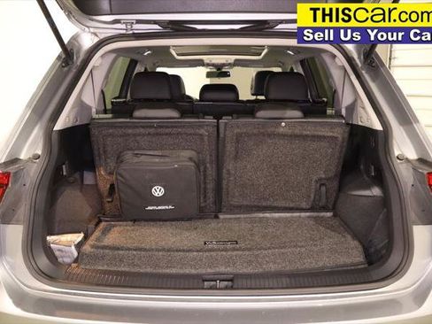 Used 2020 Volkswagen Tiguan SE FWD image 30