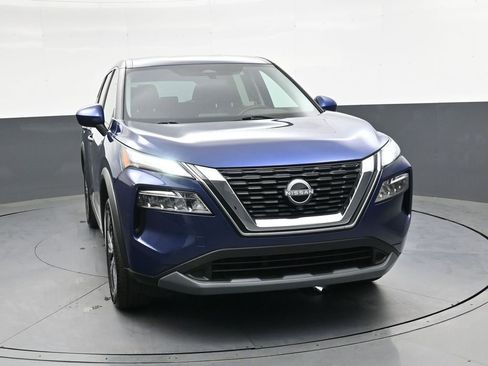 Used 2023 Nissan Rogue SV image 10