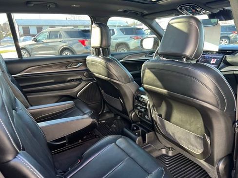 Used 2023 Jeep Grand Cherokee L Overland image 20