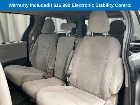 Used 2017 Toyota Sienna LE image 11