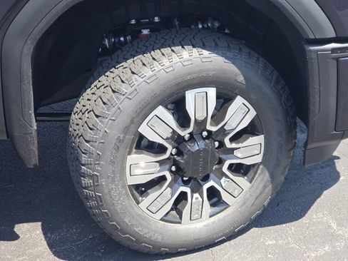 New 2026 GMC Sierra 2500 Denali w/ Denali Reserve Package AWD/4WD image 28