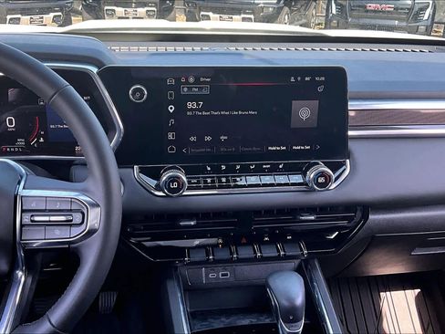 Used 2025 GMC Canyon Elevation w/ Convenience Package RWD image 7