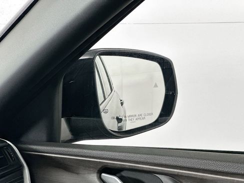 New 2026 Jeep Grand Cherokee Altitude image 25