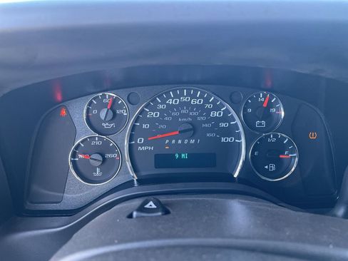 New 2025 GMC Savana 2500 Extended w/ Driver Convenience Package image 11