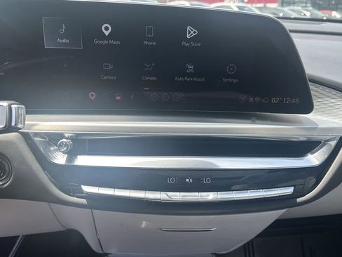 Used 2024 Cadillac Lyriq Sport RWD image 29