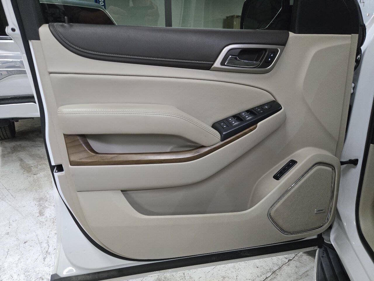 Used 2020 GMC Yukon XL Denali RWD image 19
