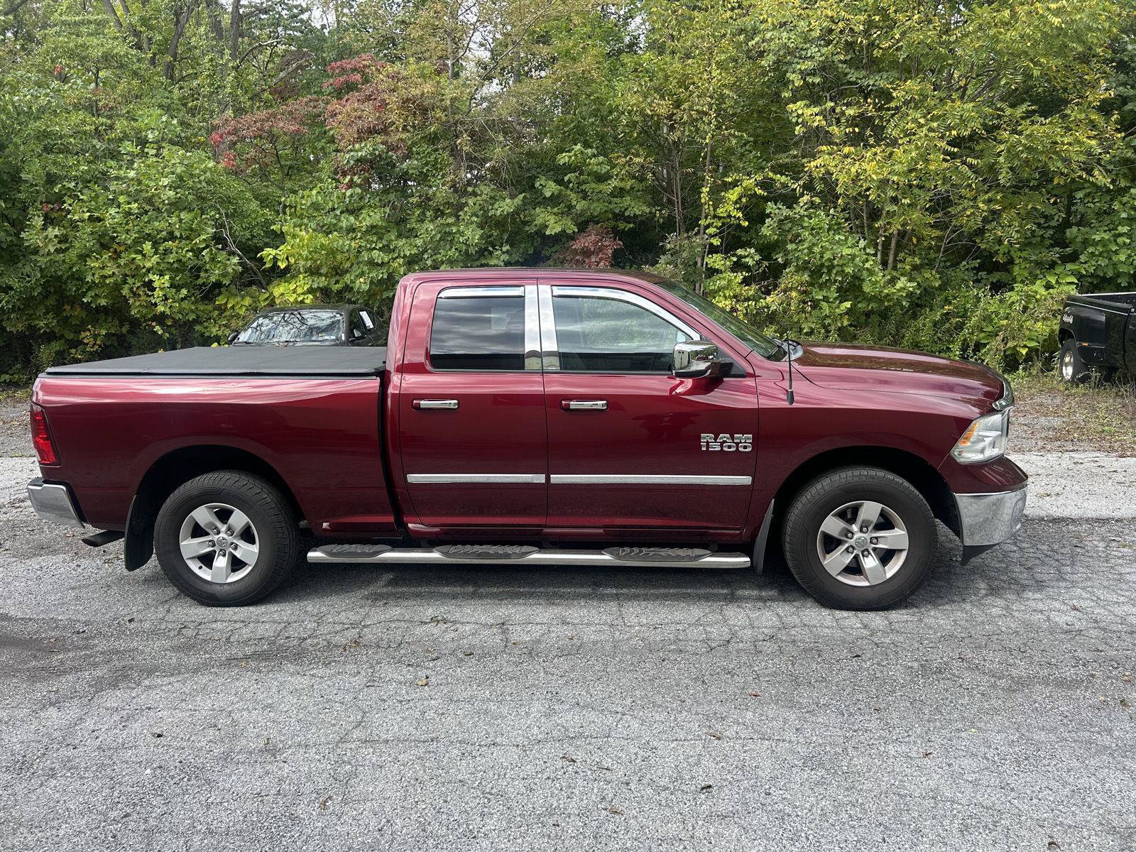 Used 2017 RAM 1500 Classic SLT AWD/4WD image 4