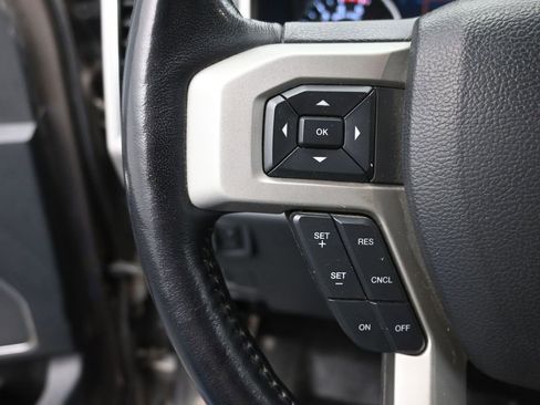 Certified 2022 Ford F250 Lariat w/ Tremor Off-Road Package image 7