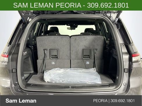 New 2025 Jeep Grand Cherokee L Altitude image 26