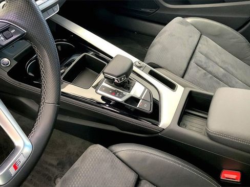 Certified 2022 Audi A4 2.0T Premium Plus image 17