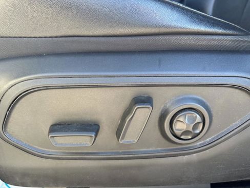 Used 2024 Jeep Grand Cherokee L Laredo image 26