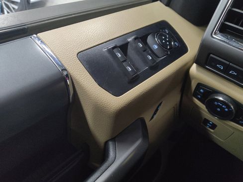 Used 2015 Ford F150 XLT w/ Equipment Group 302A Luxury image 27