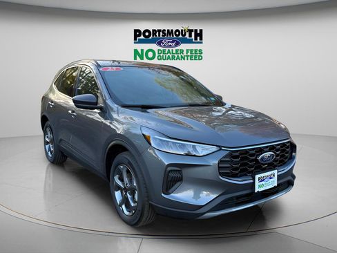 Used 2025 Ford Escape ST-Line w/ Tech Pack #1 AWD/4WD image 24
