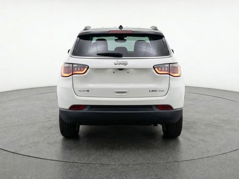 Used 2025 Jeep Compass Limited AWD/4WD image 7