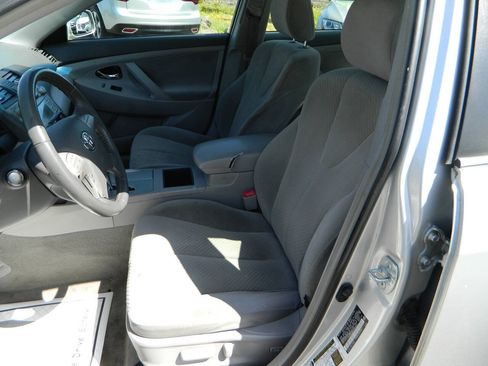 Used 2007 Toyota Camry Hybrid FWD image 12