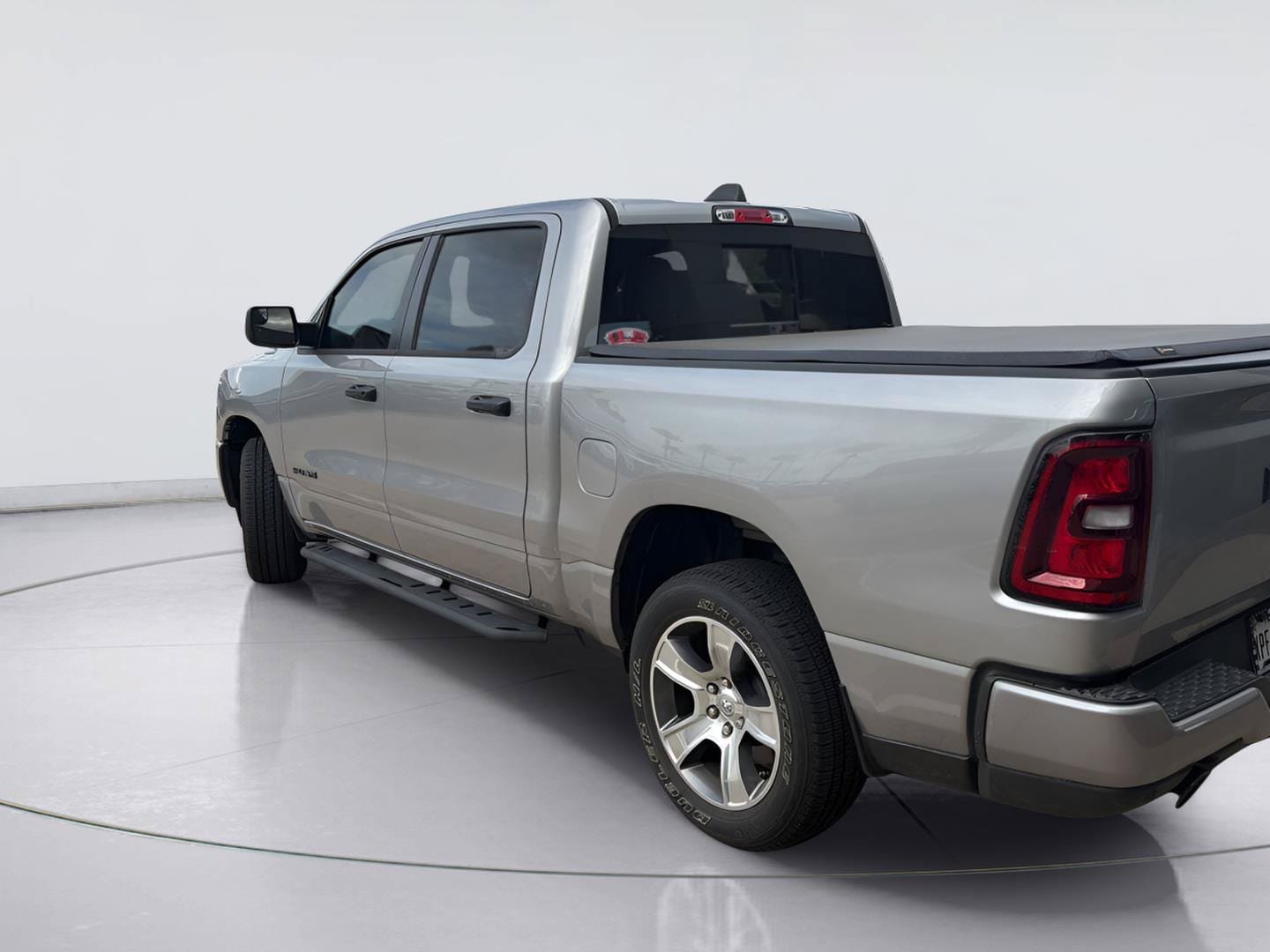 Used 2026 RAM 1500 Express RWD image 4