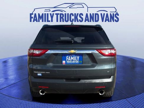 Used 2018 Chevrolet Traverse LT image 4