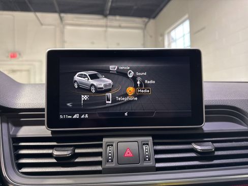 Used 2018 Audi SQ5 Prestige w/ Prestige Package image 30