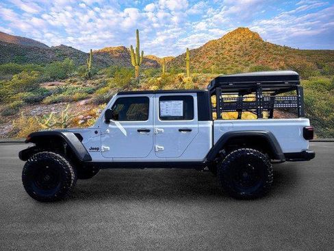 Used 2025 Jeep Gladiator Rubicon w/ Safety Group AWD/4WD image 8