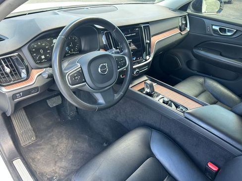 Used 2022 Volvo S60 B5 Inscription image 22