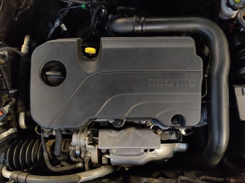 Used 2022 Chevrolet Malibu LT FWD image 30