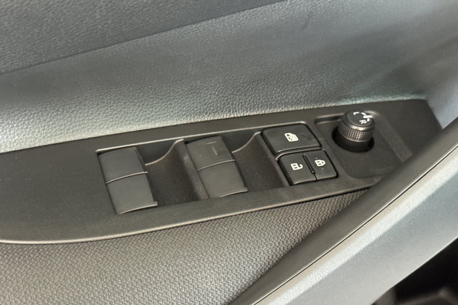 New 2027 Toyota Corolla LE w/ LE Premium Package FWD image 12