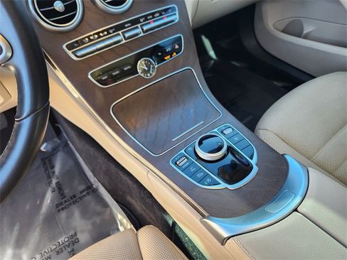 Certified 2020 Mercedes-Benz C 300 4MATIC Sedan image 27