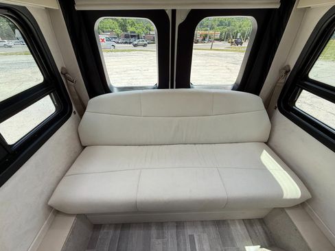Used 2022 Mercedes-Benz Sprinter 3500 image 50