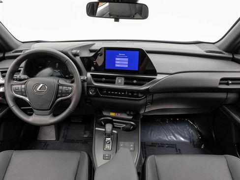 Used 2025 Lexus UX 300h FWD image 12