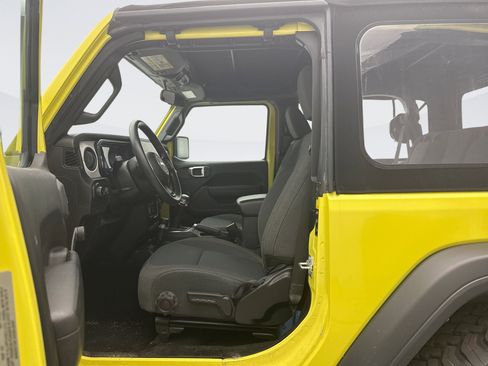 Used 2024 Jeep Wrangler Sport image 8