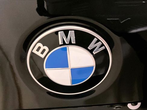 Certified 2023 BMW 330i xDrive Sedan w/ Premium Package AWD/4WD image 32