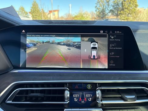 Used 2023 BMW X5 xDrive45e w/ Parking Assistance Package image 15