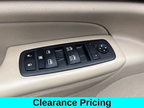 Used 2022 Jeep Grand Cherokee Laredo E w/ Security & Convenience Group AWD/4WD image 14
