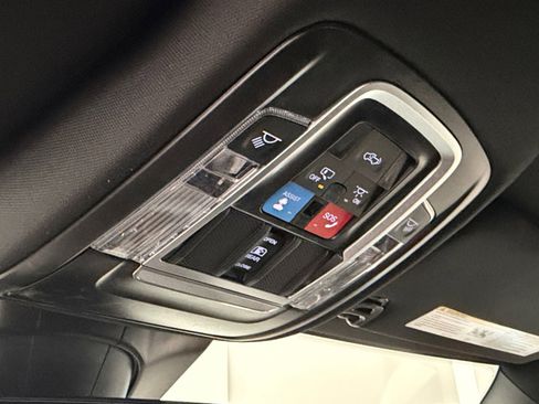 New 2026 RAM 3500 Laramie AWD/4WD image 33
