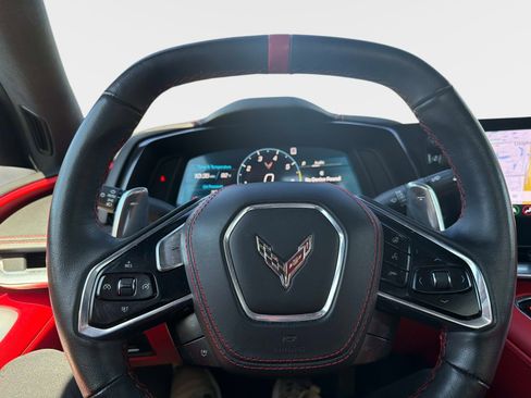 Used 2023 Chevrolet Corvette Stingray Premium Conv w/ Z51 Performance Package RWD image 33